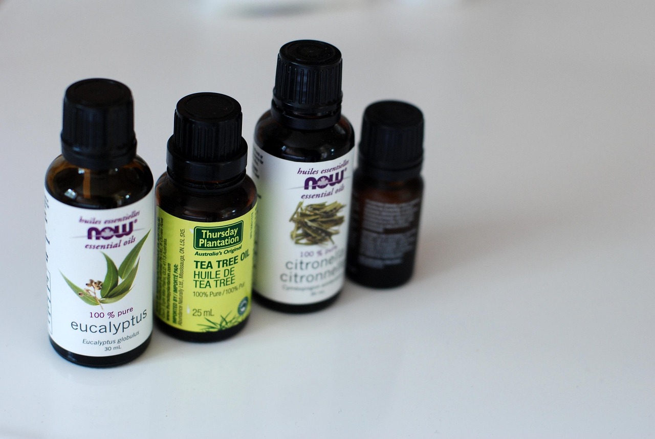Cajeput Oil vs Eucalyptus Oil: Which Fresh Scent Fits Your Home?