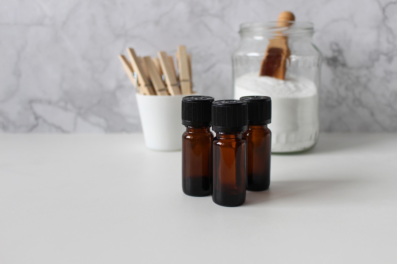 DIY Cleaning Spray with Cajeput: A Fresh Scent for Every Surface